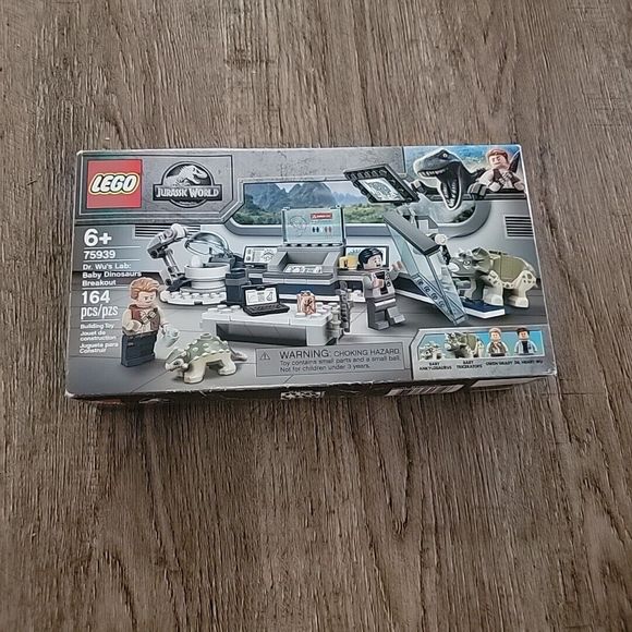 LEGO Other - LEGO 75939 Jurassic World Dr. Wu's Lab: Baby Dinosaurs Breakout New Retired